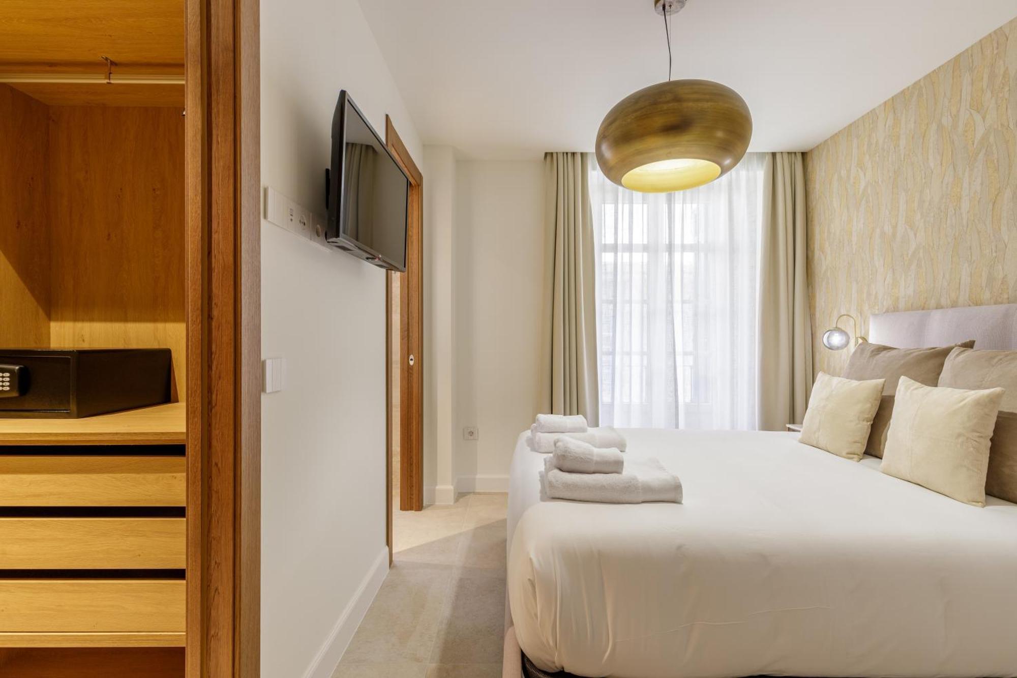 Plaza Del Siglo Suites & Boutique Apartments By Caleta Homes مالقة المظهر الخارجي الصورة