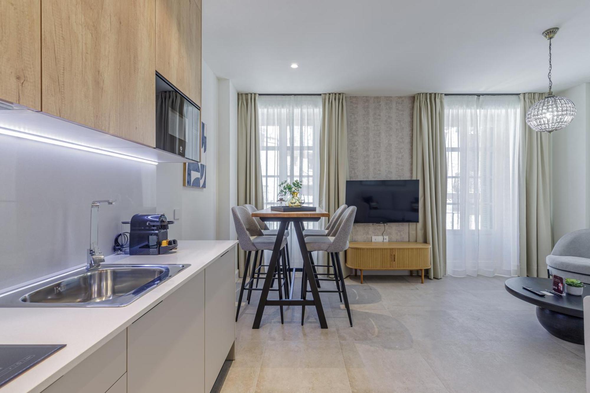 Plaza Del Siglo Suites & Boutique Apartments By Caleta Homes مالقة المظهر الخارجي الصورة