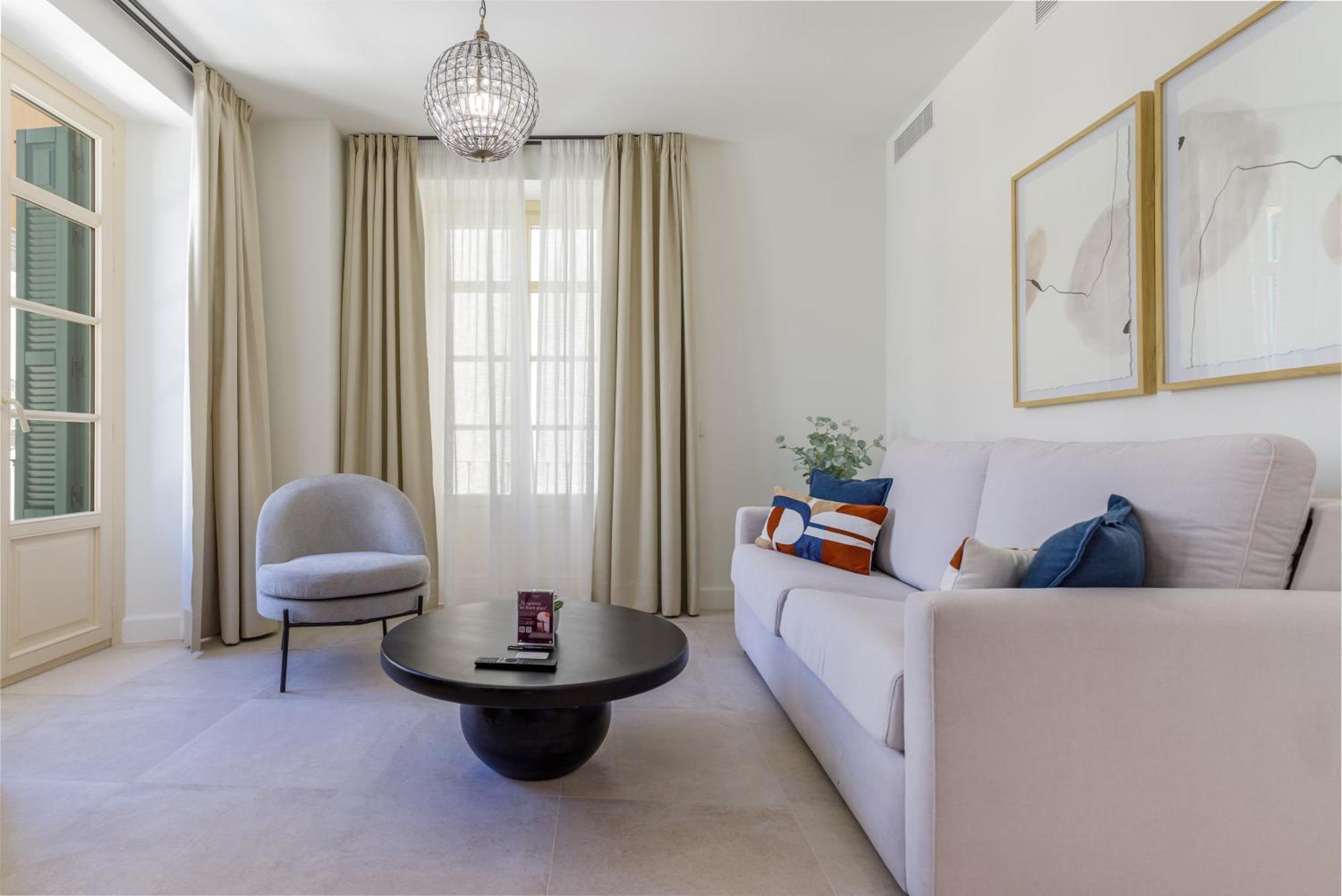 Plaza Del Siglo Suites & Boutique Apartments By Caleta Homes مالقة المظهر الخارجي الصورة