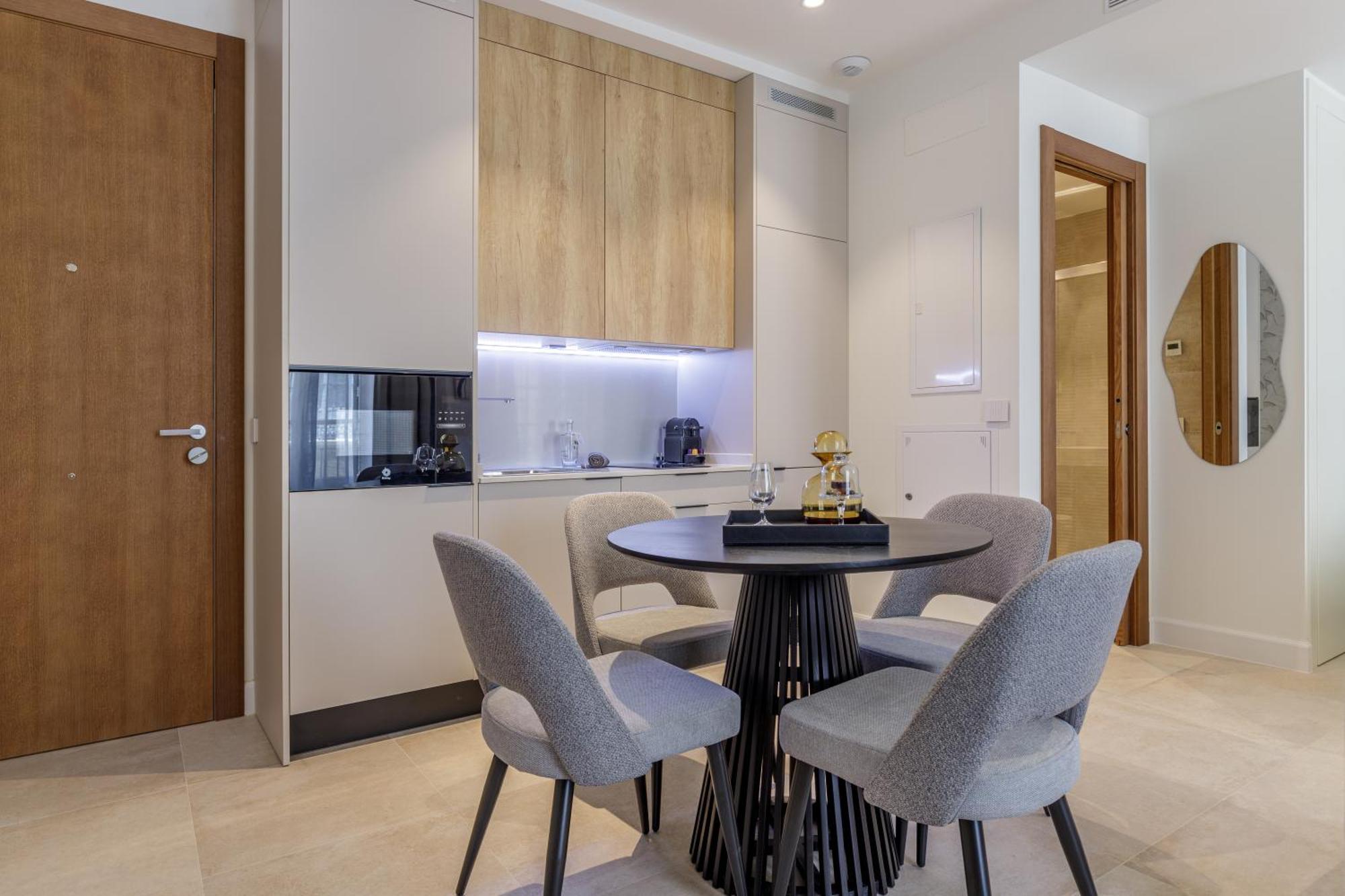 Plaza Del Siglo Suites & Boutique Apartments By Caleta Homes مالقة المظهر الخارجي الصورة